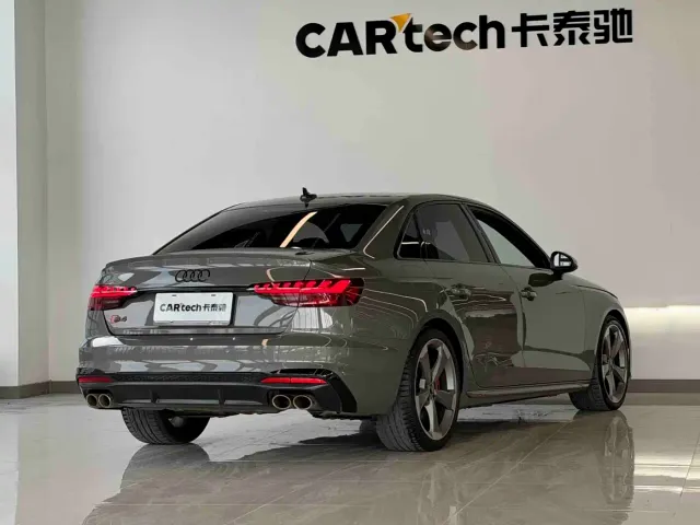 Audi S4 — Фото автомобиля 3