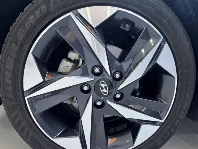 Hyundai Elantra — Фото автомобиля 24