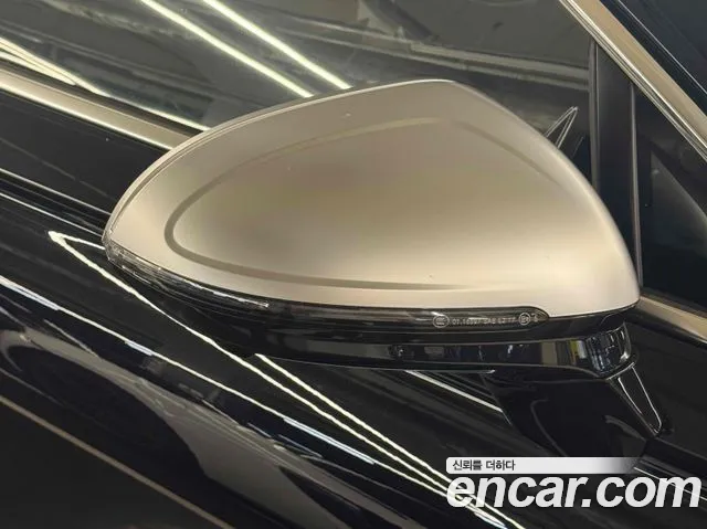 Bentley Flying Spur — Фото автомобиля 7
