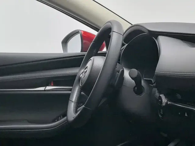 Mazda Axela — Фото автомобиля 22