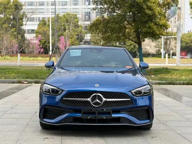 Mercedes-Benz C-Class — Фото автомобиля 2