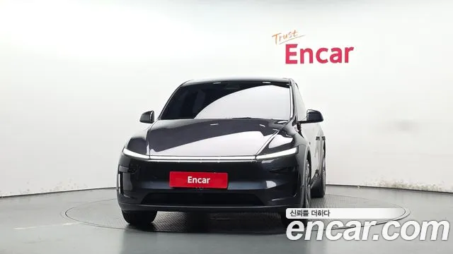 Tesla Model Y — Фото автомобиля 3