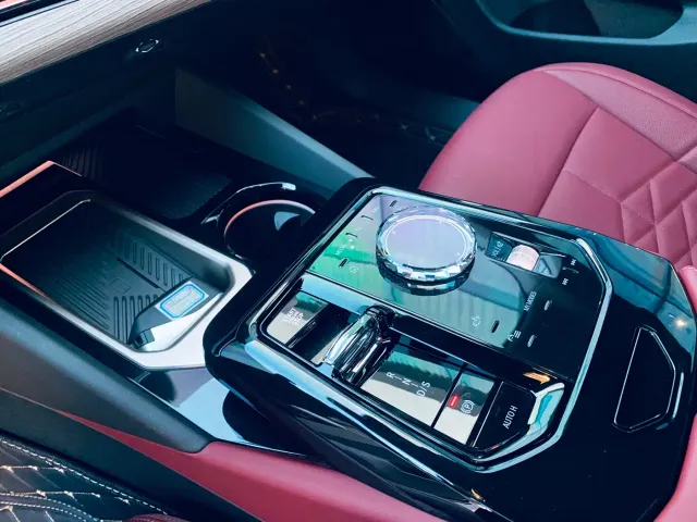 BMW 5 Series — Фото автомобиля 8