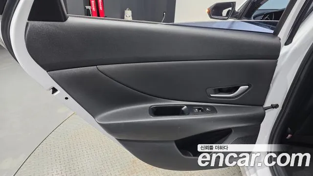 Hyundai Avante CN7 — Фото автомобиля 25