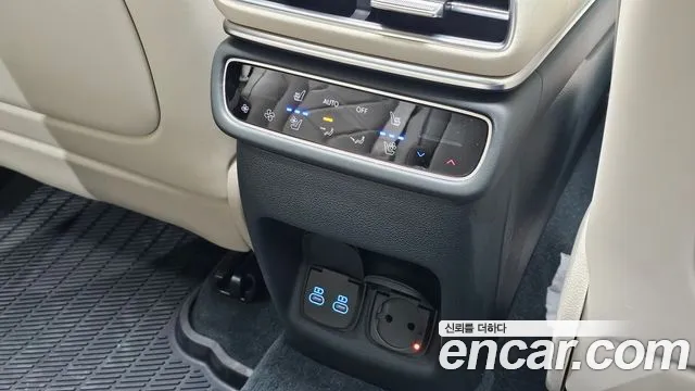 Genesis GV80 — Фото автомобиля 22