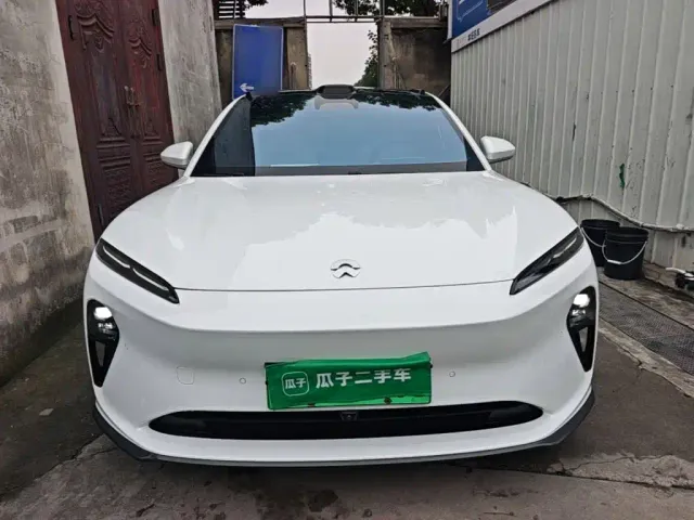 Nio ET5 Touring — Фото автомобиля 2