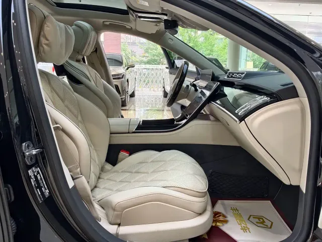 Mercedes-Benz Maybach S-Class — Фото автомобиля 8
