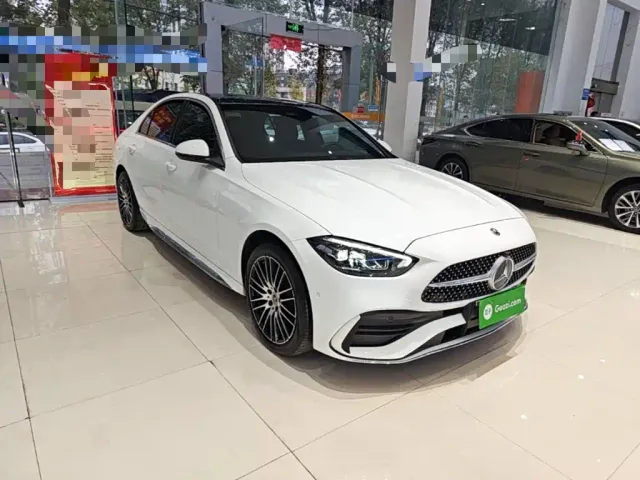 Mercedes-Benz C-Class — Фото автомобиля 3