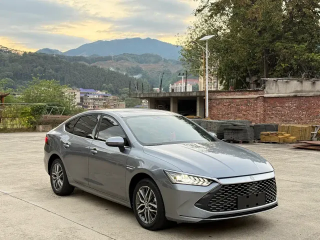 BYD Qin PLUS — Фото автомобиля 3