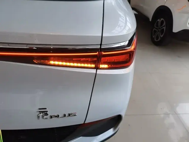 BYD Yuan PLUS — Фото автомобиля 7