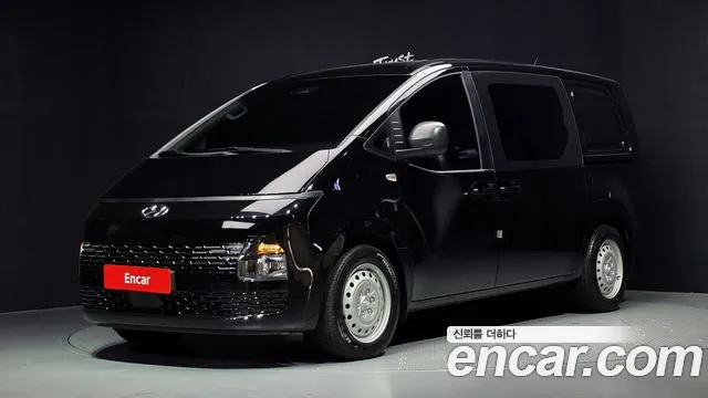 Фотография автомобиля — Hyundai Staria