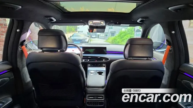 Genesis GV70 — Фото автомобиля 12