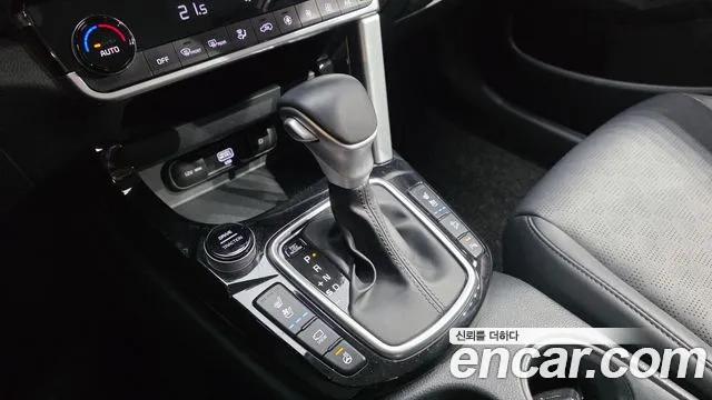 Kia Seltos — Фото автомобиля 12