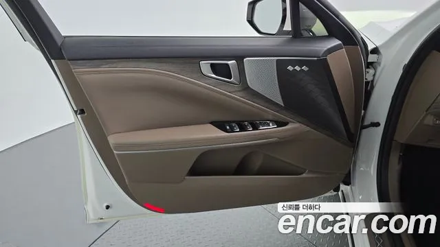 Kia K8 Noblesse — Фото автомобиля 23