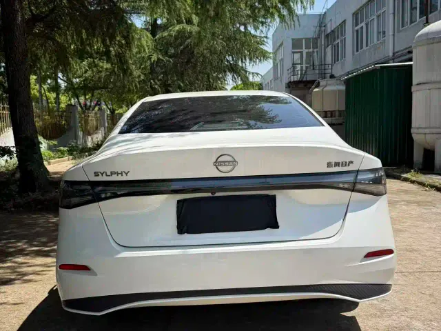 Nissan Sylphy — Фото автомобиля 7