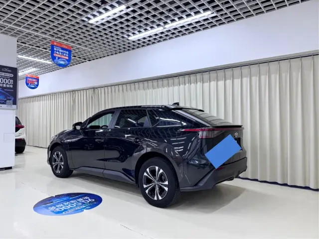 Toyota FAW Toyota bZ4X — Фото автомобиля 3