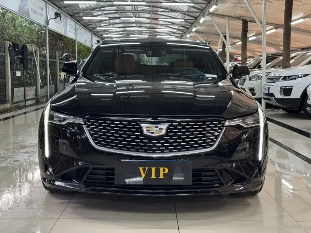 Cadillac CT4 — Фото автомобиля 2