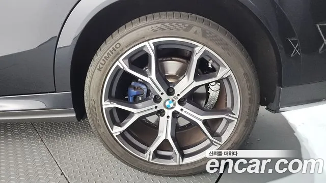 BMW X6 xDrive40i M Sport — Фото автомобиля 17