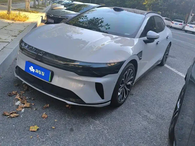Фотография автомобиля — Zeekr 007 GT
