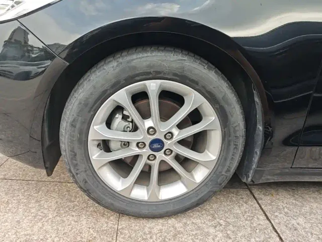 Ford Mondeo — Фото автомобиля 22
