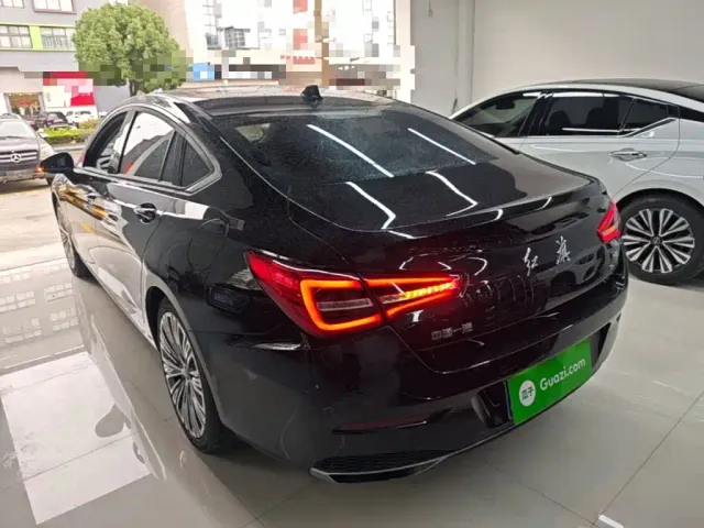 Hongqi H5 — Фото автомобиля 22