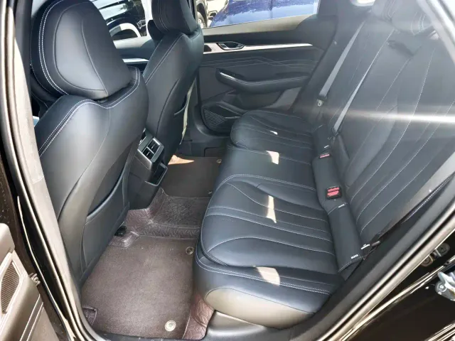 Geely Xingrui — Фото автомобиля 11