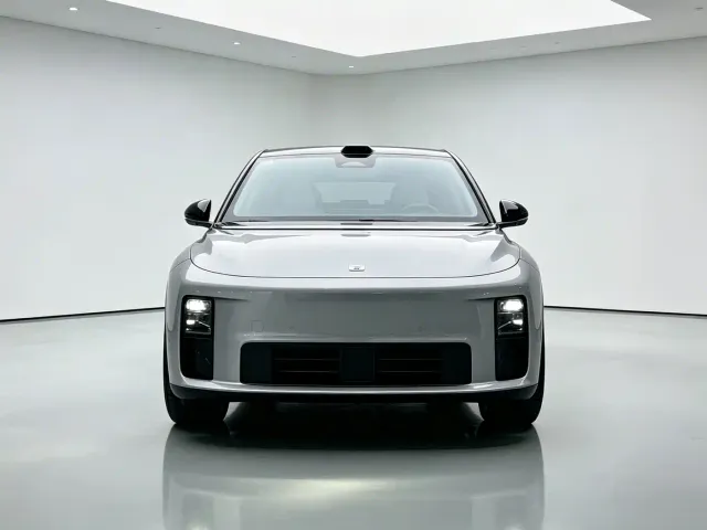 Li Auto i6 — Фото автомобиля 2