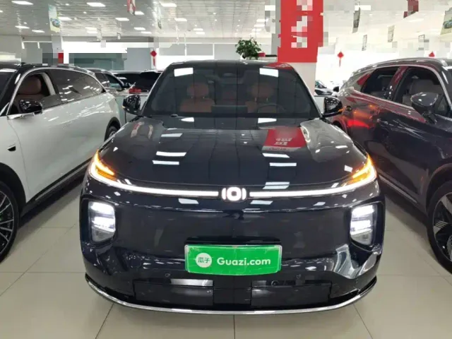 Changan Qiyuan Q07 — Фото автомобиля 2