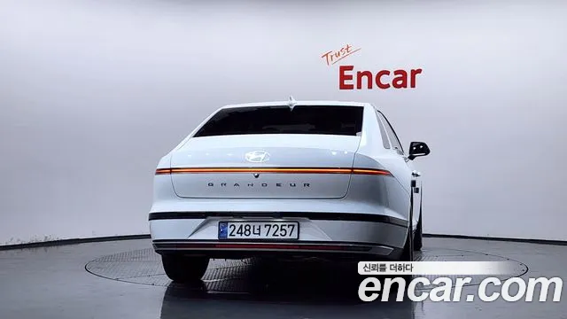 Hyundai Grandeur GN7 — Фото автомобиля 4