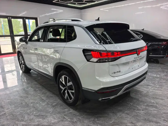 Volkswagen Tayron — Фото автомобиля 4