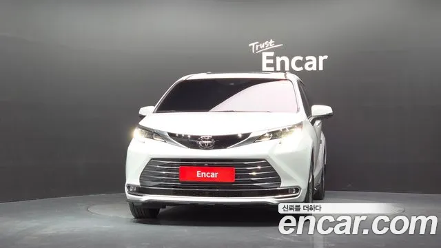 Toyota Sienna 4th Gen — Фото автомобиля 3