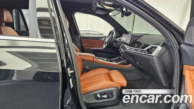 BMW X7 G07 — Фото автомобиля 16