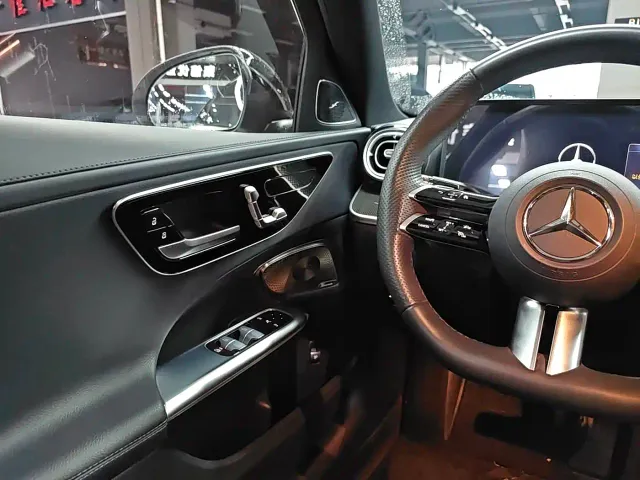Mercedes-Benz C-Class — Фото автомобиля 16