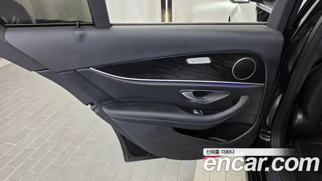 Mercedes-Benz E-Class W213 — Фото автомобиля 14