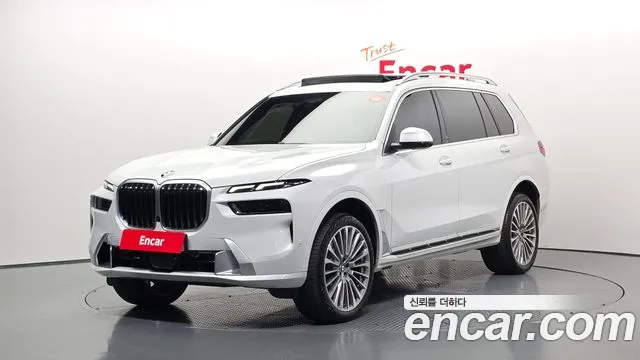 Фотография автомобиля — BMW X7 G07