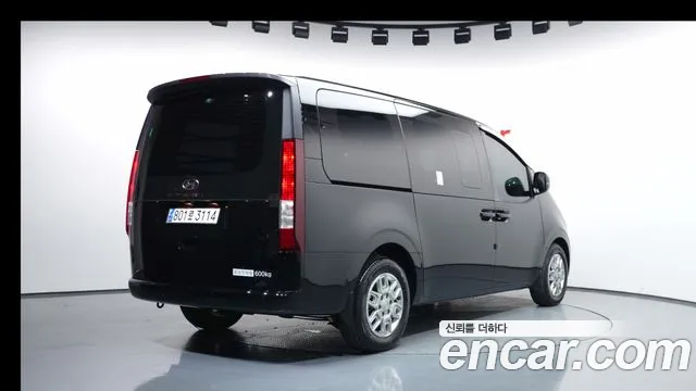 Hyundai Staria Staria Карго 5 мест — Фото автомобиля 2