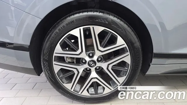 Hyundai Grandeur GN7 — Фото автомобиля 5
