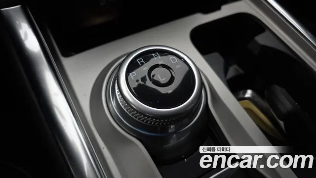 Ford Explorer — Фото автомобиля 7