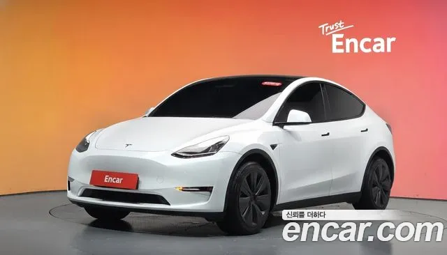 Фотография автомобиля — Tesla Model Y