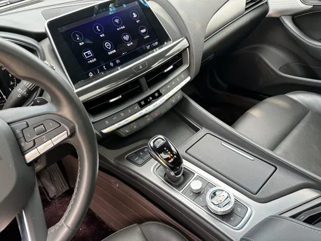 Cadillac CT5 — Фото автомобиля 10