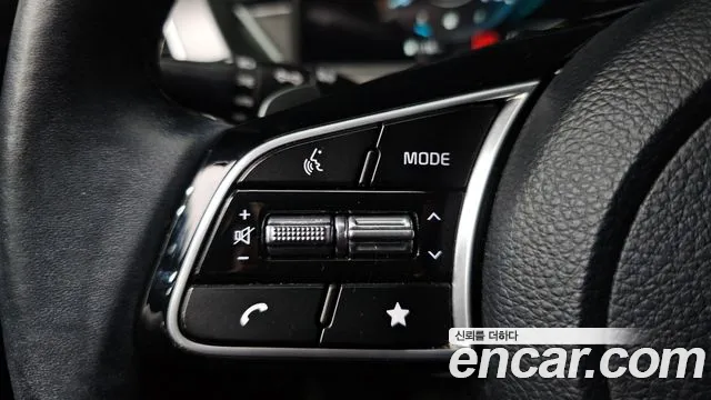 Kia Seltos New — Фото автомобиля 28