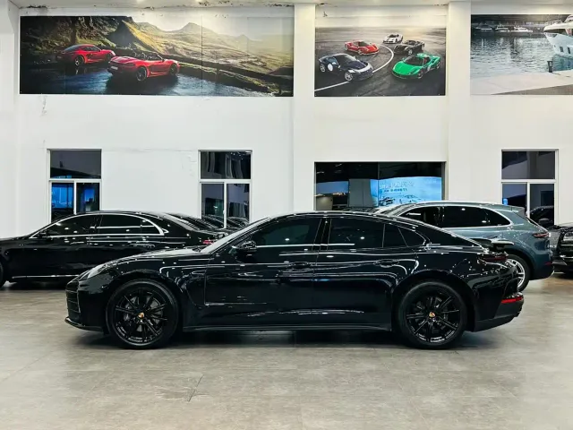 Porsche Panamera — Фото автомобиля 3