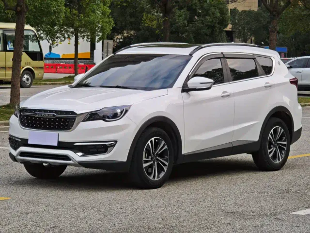 Фотография автомобиля — Jetour X70