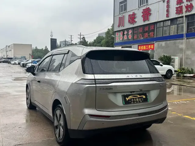 GAC Aion Y — Фото автомобиля 9