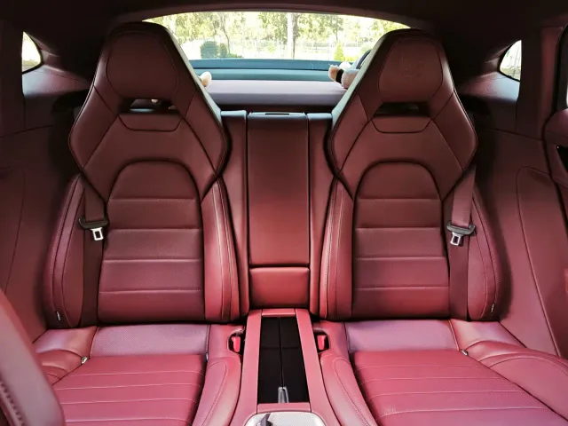 Porsche Panamera — Фото автомобиля 23