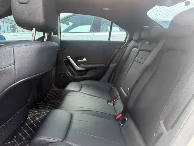 Mercedes-Benz A-Class — Фото автомобиля 7