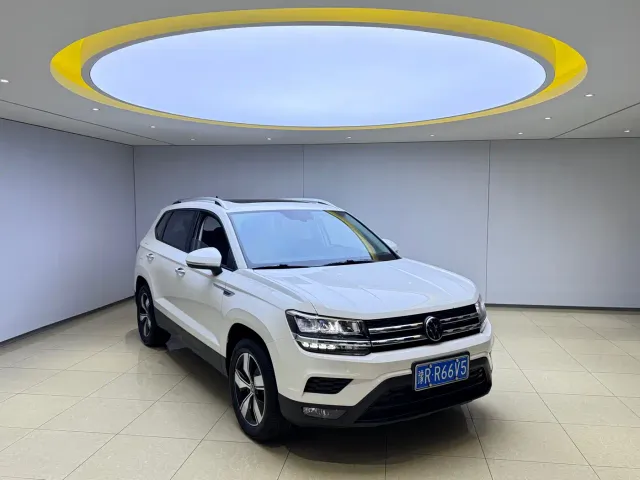Volkswagen Tharu — Фото автомобиля 3