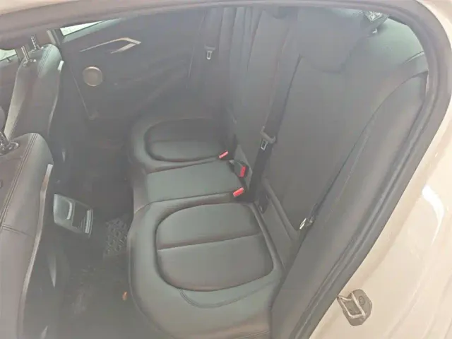 BMW 1 Series — Фото автомобиля 16