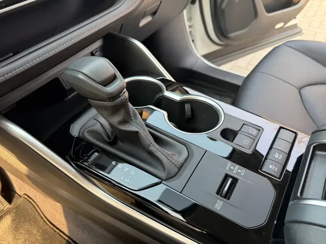 Toyota Highlander — Фото автомобиля 18