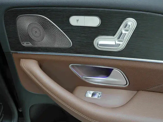 Mercedes-Benz GLE-Class — Фото автомобиля 18
